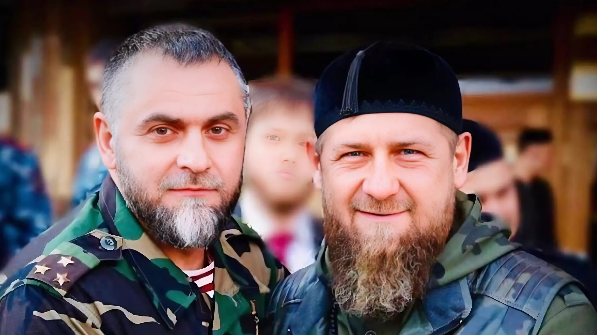Кадыров вступился за своего министра (на фото слева), но, кажется, безуспешно