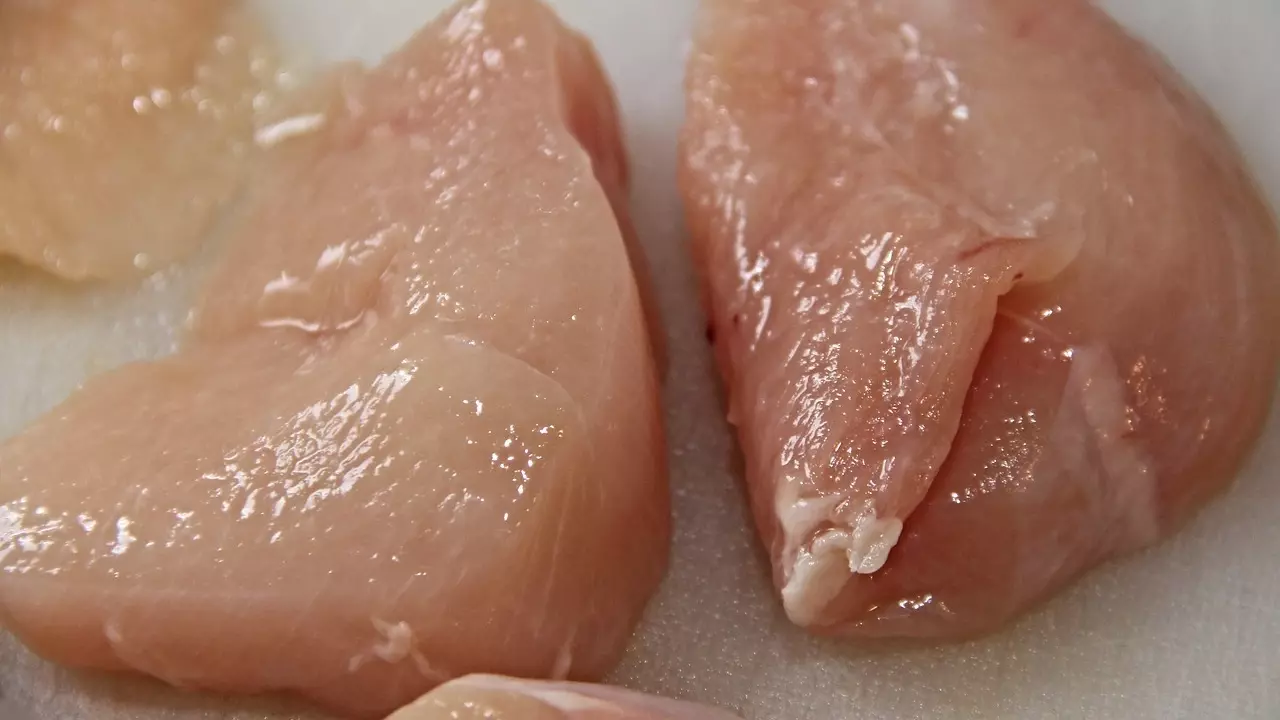 В курином мясе содержатся полезные аминокислоты