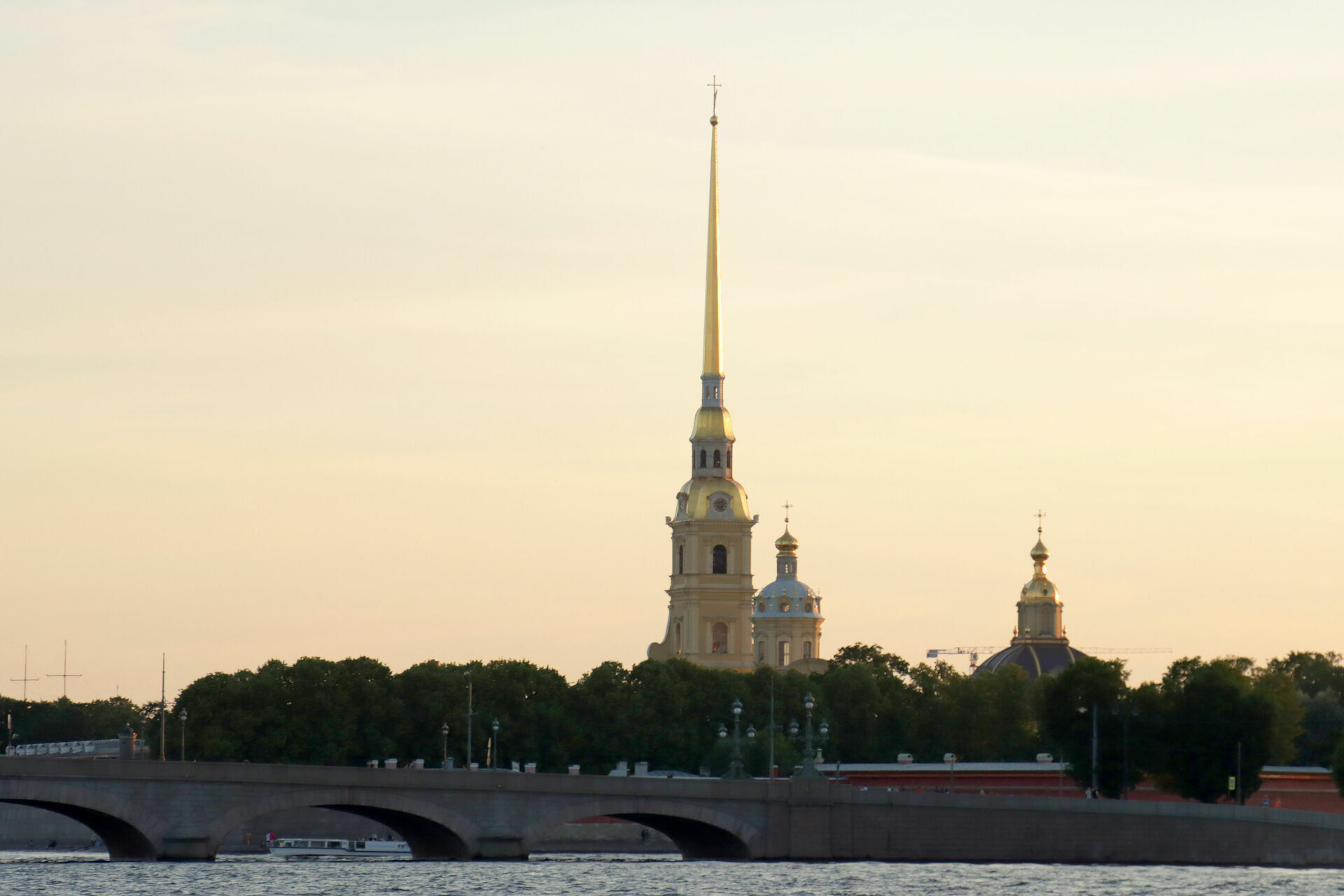Власти Петербурга заявили, что не согласны с 4-м местом в рейтинге грязных городов