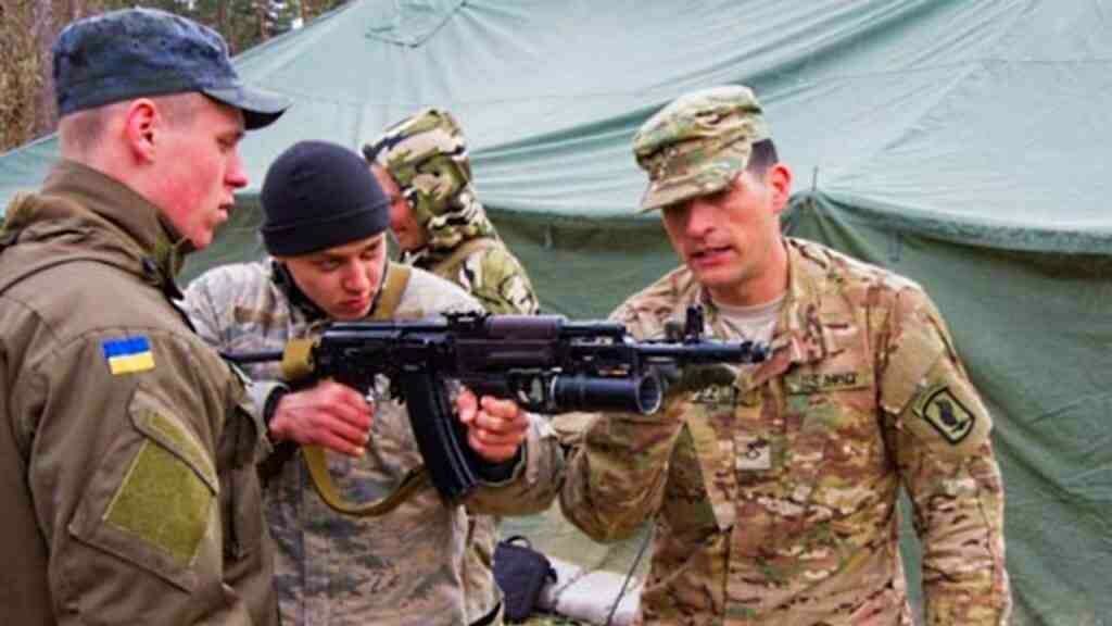 Американский инструктор - об украинских военных: пьяные, жадные, ленивые...