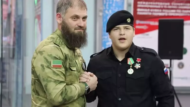 Несовершеннолетнего сына Кадырова назначили куратором университета спецназа в Чечне